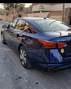 نيسان ألتيما